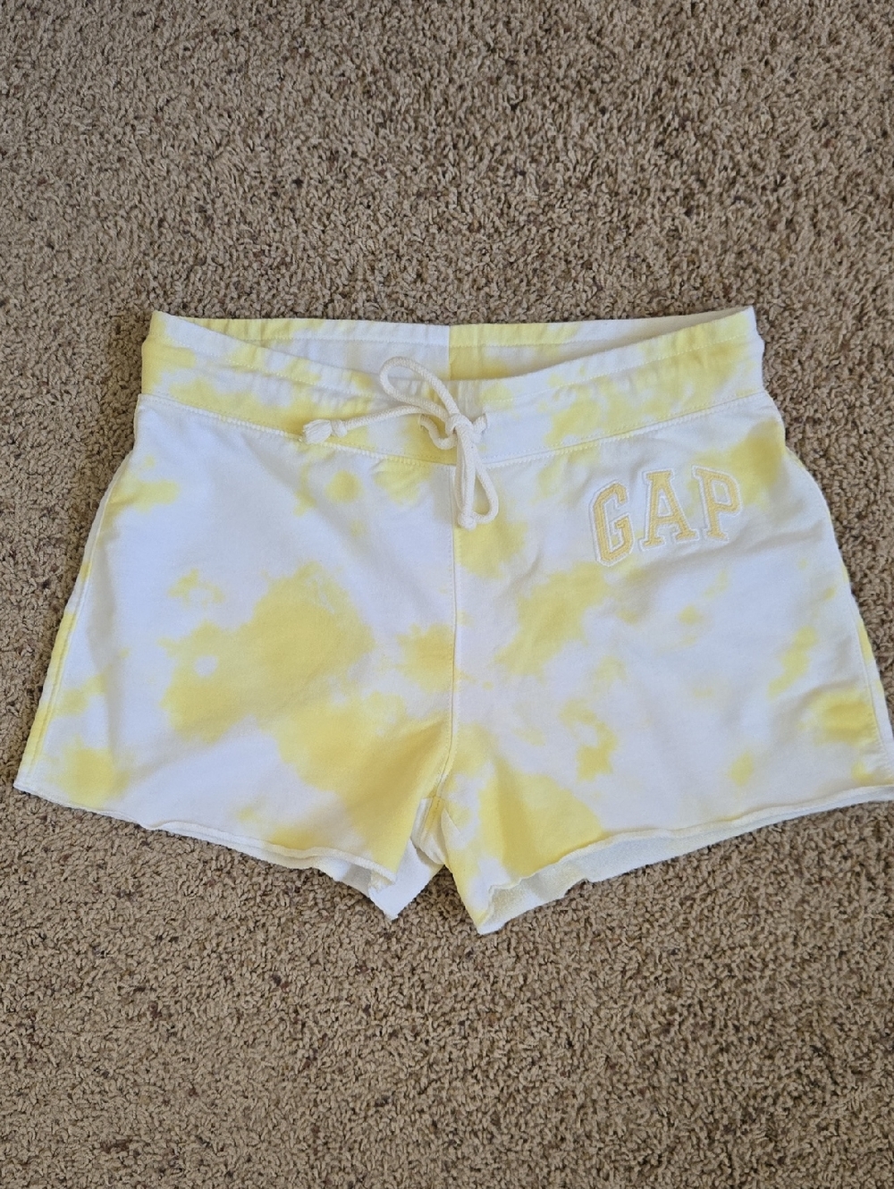 GAP Women’s White and Yellow Tie-Dye Lounge Shorts